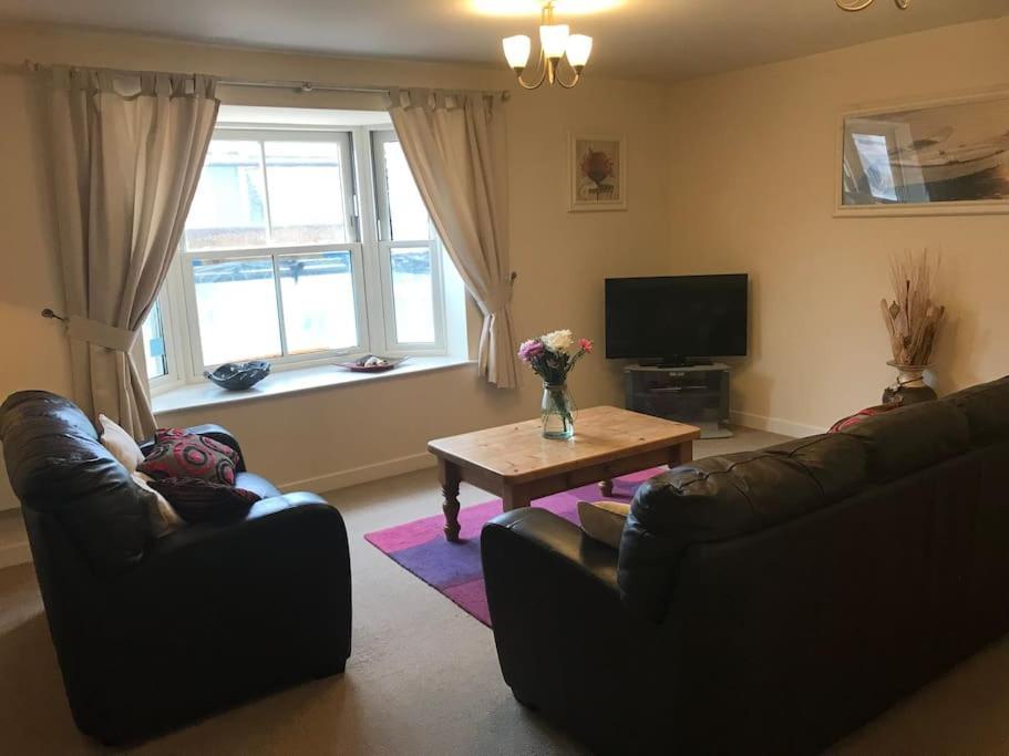 Great Offer 2 Bed Tenby Flat Free Parking 외부 사진
