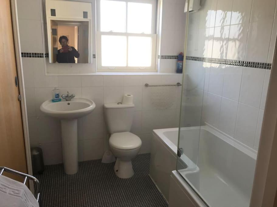 Great Offer 2 Bed Tenby Flat Free Parking 외부 사진